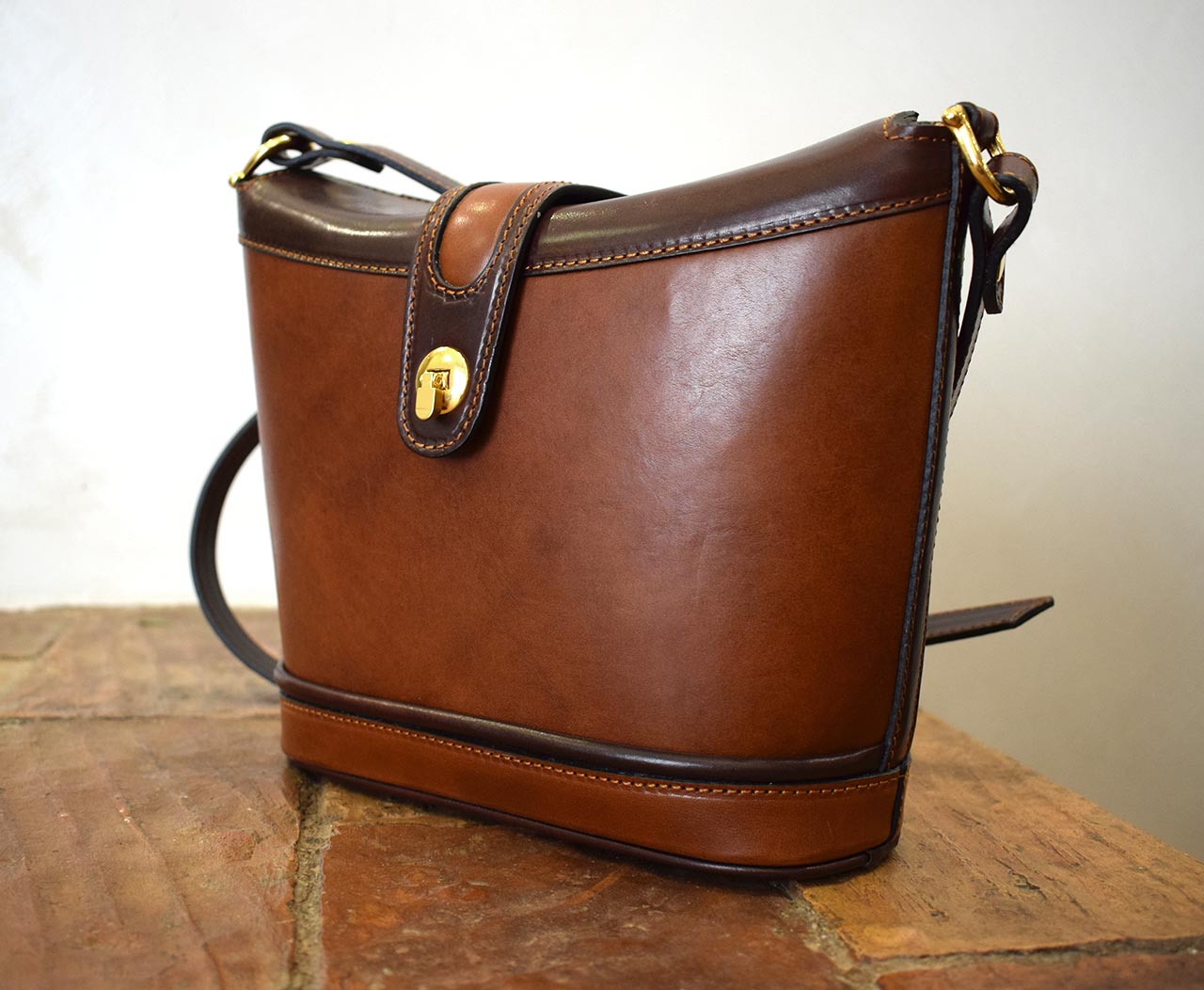 Aura, Italian leather bucket handbag by Mancini Leather Since 1918