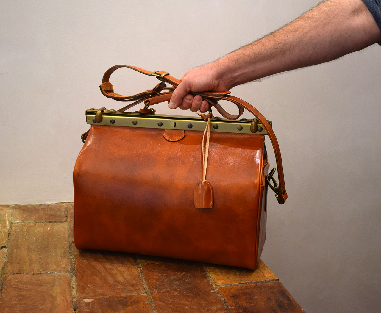 Italian leather handmade travel bag - Mancini Leather Since 1918