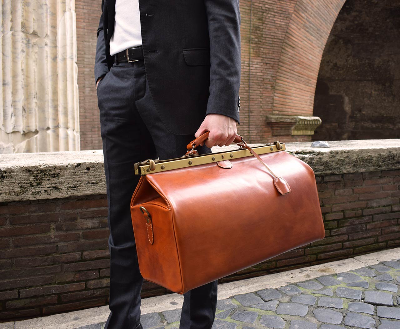 Italian leather handmade travel bag - Mancini Leather Since 1918