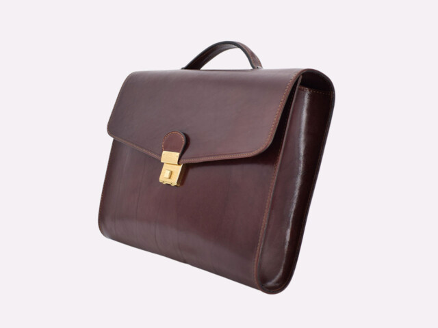Justitia, Italian leather briefcase designed and handcrafted in Rome by Riccardo Mancini